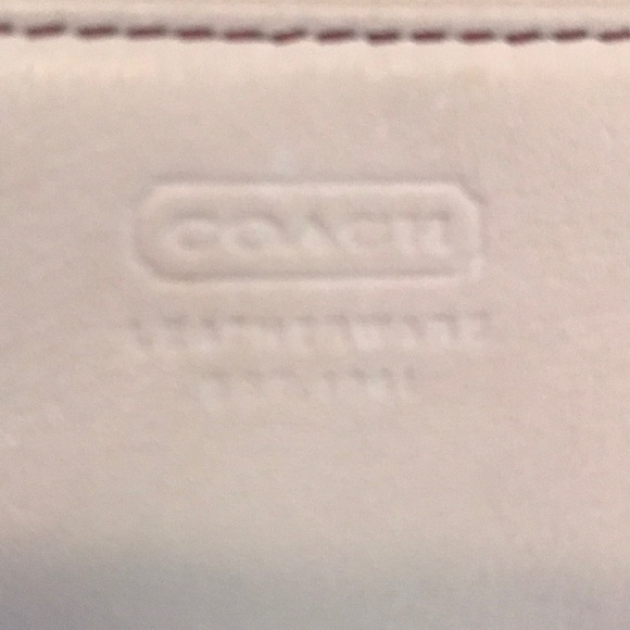 Coach white wristlet - Picture 2 of 6